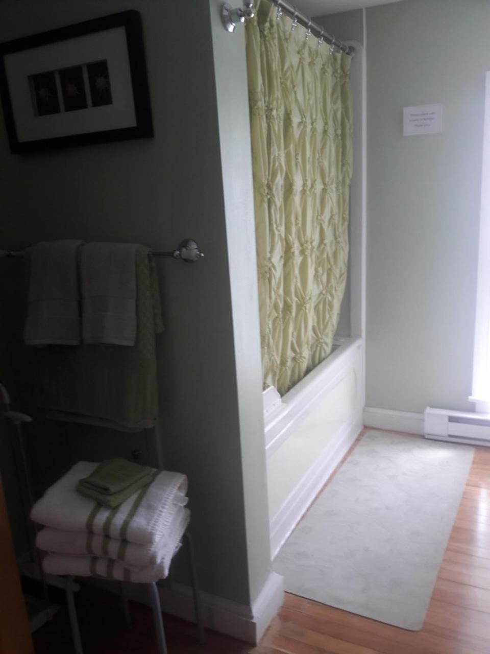 Calais Crossing River House Bed And Breakfast ภายนอก รูปภาพ